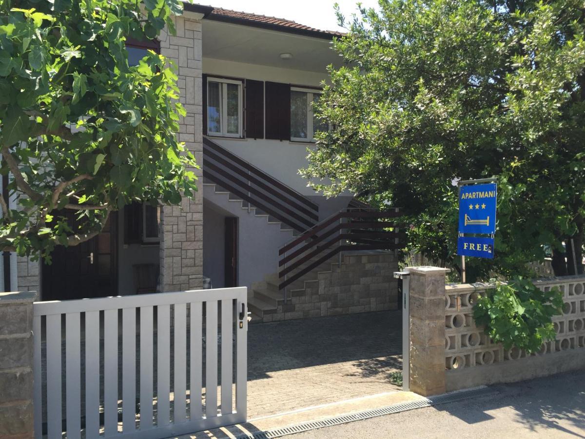 Iva Apartments Novigrad Istria Exterior foto